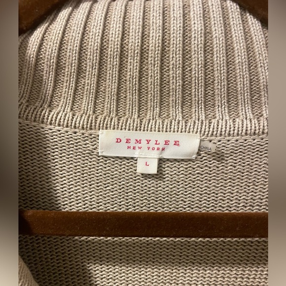 Demylee- Knit Dress | Large - Picture 4 of 7